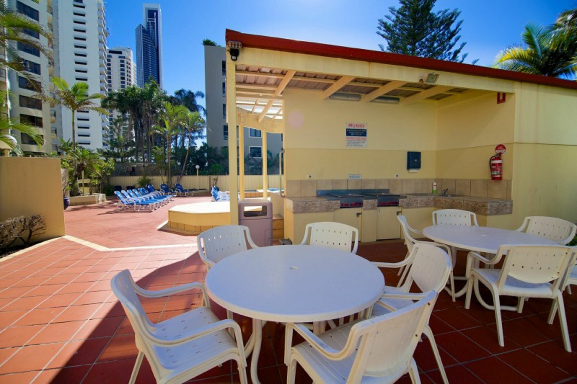 Surf Regency Aparthotel Gold Coast Kültér fotó